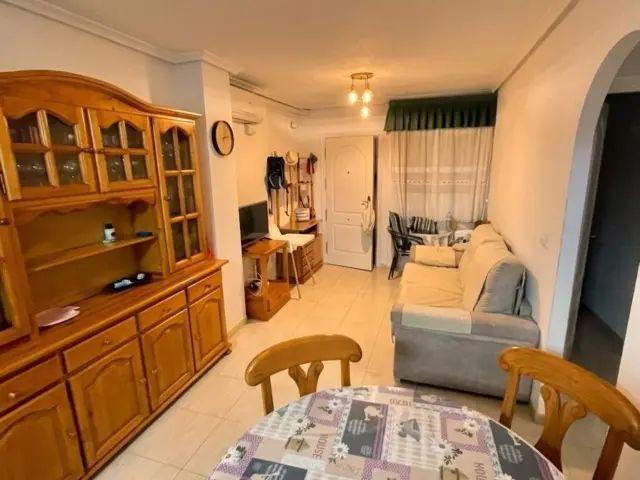 Apartamento en alquiler en Guardamar
