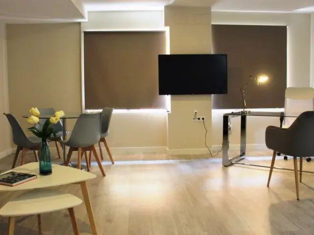 Apartamento en alquiler en Huerta Rosales Valdepasillas
