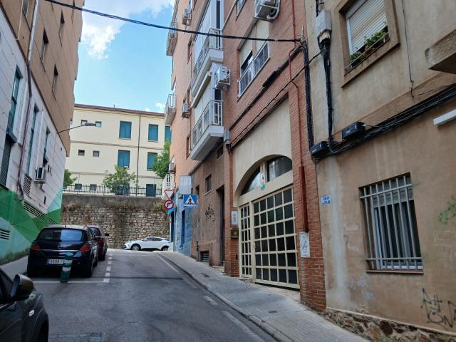 APARTAMENTO EN ALQUILER, EN LA ZONA DE COLON