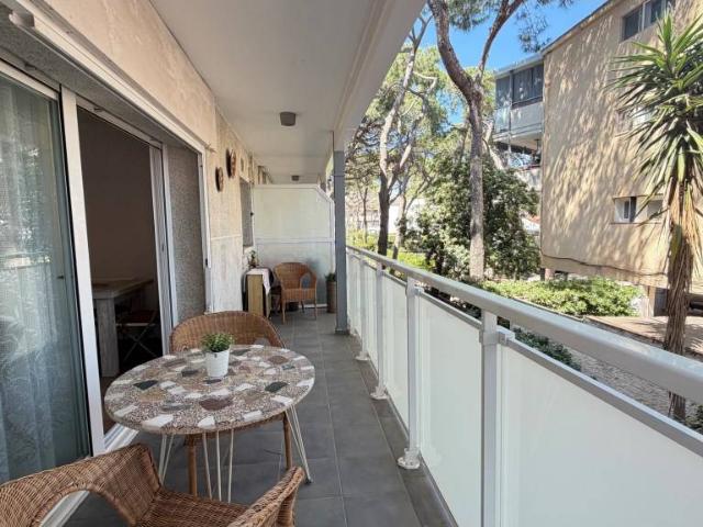 Apartamento en Alquiler en La Pineda