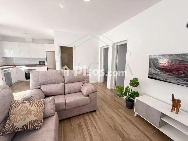 Apartamento en alquiler en Las Lagunas Campano