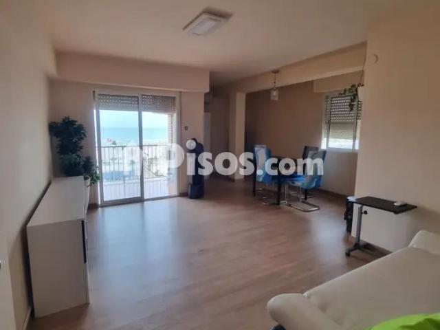Apartamento en alquiler en Les Illes