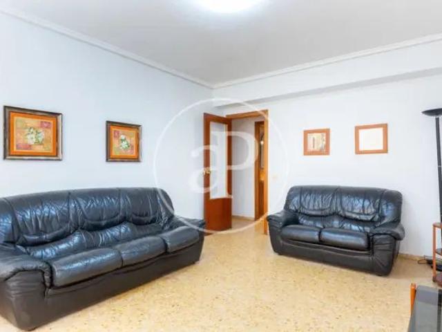 Apartamento en alquiler en Les Illes