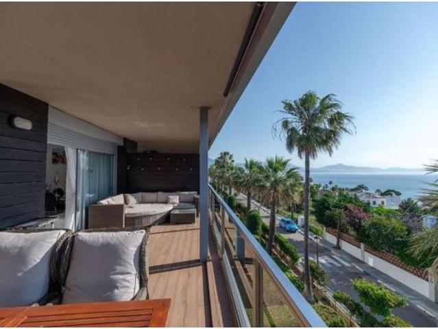 Apartamento en Alquiler en Manilva, Málaga