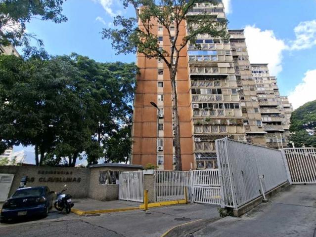 Apartamento en Alquiler en Macaracuay en calle cerrada de 80m2