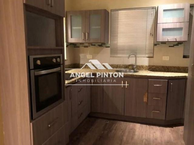 Apartamento en Alquiler en Maracaibo Zulia 3 hab