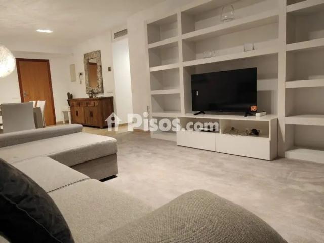 Apartamento en alquiler en Marina Botafoch Platja de Talamanca