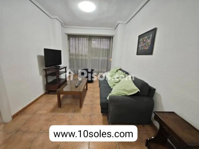 Apartamento en alquiler en Núcleo Urbano