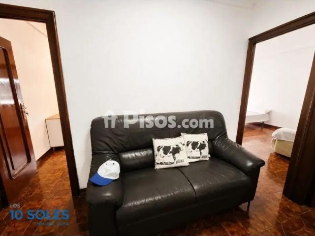 Apartamento en alquiler en Núcleo Urbano