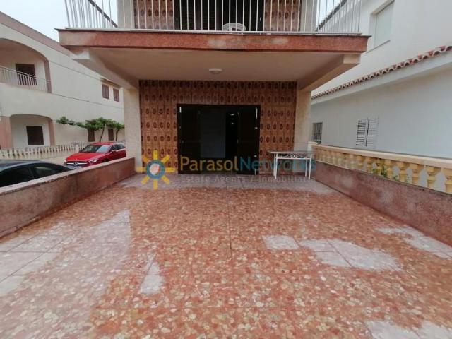 Apartamento en alquiler en Oliva