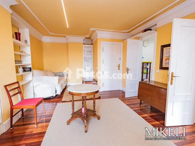Apartamento en alquiler en Paseo del General Dávila, cerca de Calle de Francisco Palazuelos