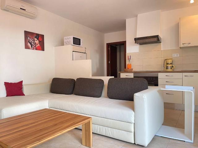 Apartamento en Alquiler en Passeig Marítim