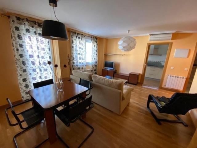 Apartamento en alquiler en Ponferrada, Alta