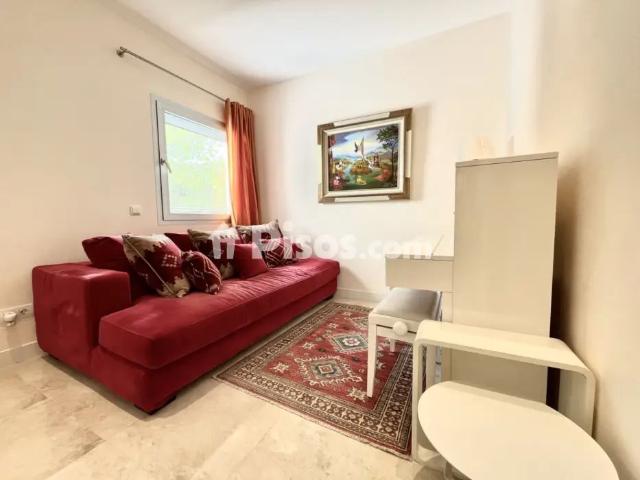 Apartamento en alquiler en Portals Nous Bendinat