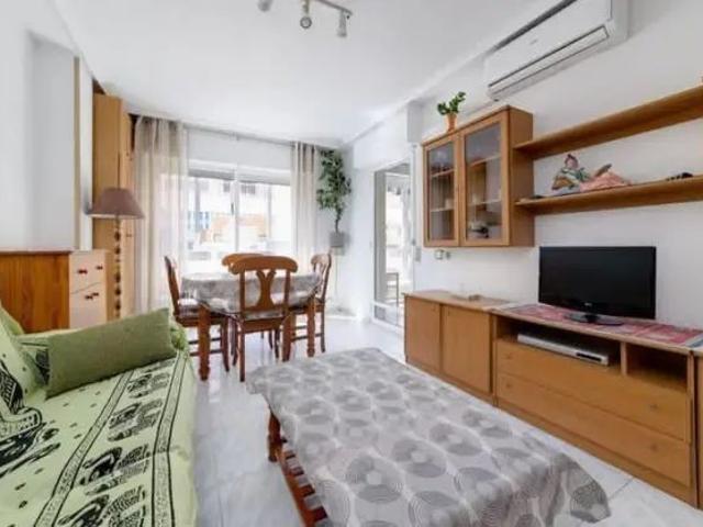 Apartamento en alquiler en Playa de los Locos