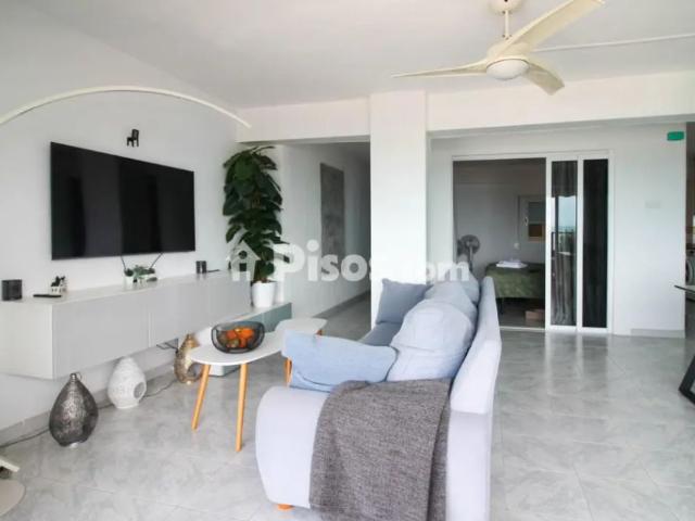 Apartamento en alquiler en Playa Levante