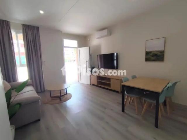Apartamento en alquiler en Plaza de las Infantas, 45
