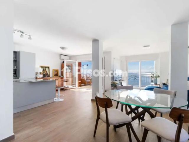 Apartamento en alquiler en Primera línea de playa, Lado de la playa, Cerca de tiendas, Tranquilo