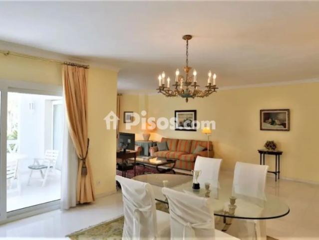 Apartamento en alquiler en Puerto Banús