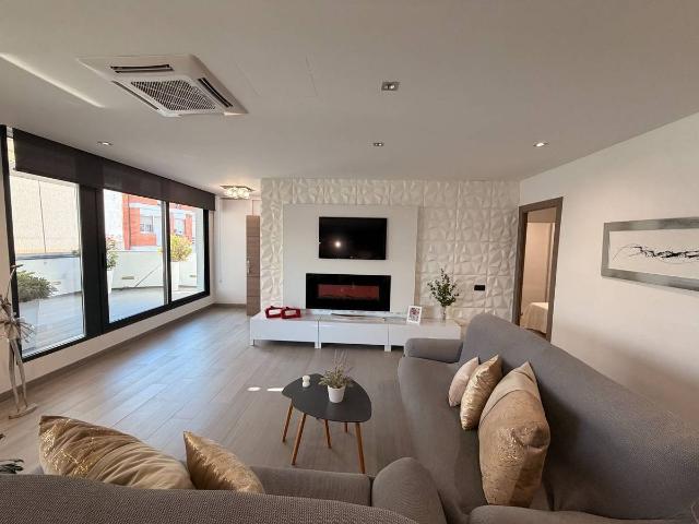 Apartamento en Alquiler en Roquetes