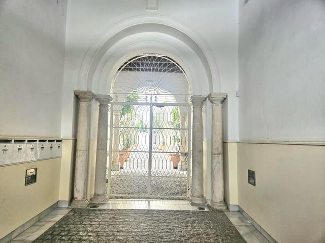 Apartamento en alquiler en Sevilla, Sevilla