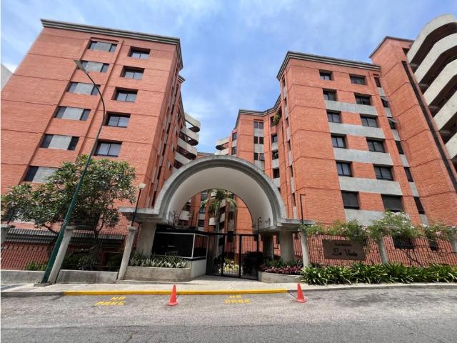 Apartamento en Alquiler, Lomas de Las Mercedes
