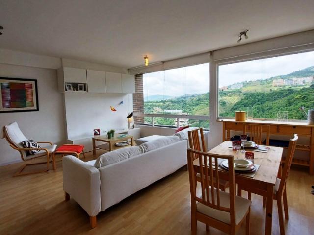 Apartamento en Alquiler Lomas de Sol 2H/ 2B/ 2P/ 2M