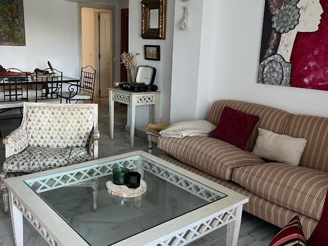 Apartamento en alquiler. MARBELLA