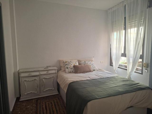 Apartamento en alquiler – Plaza Santa Isabel