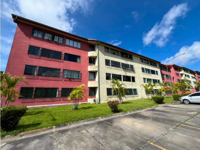 Apartamento en alquiler Res El Aguila Llano Alto Carrizal