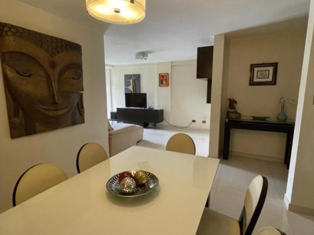 Venta de Apartamento 113m2, 3 hab/ 2 Baños 1 Veh. Santa Fe Sur 8897
