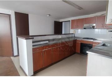 Apartamento en arriendo Avenida Santander 140m2