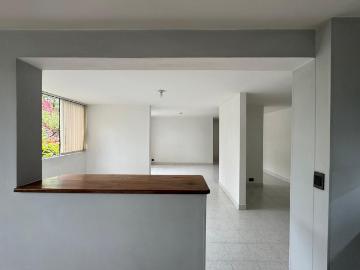 Apartamento en arriendo Carlos e. restrepo, Medellín