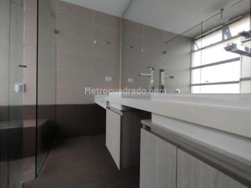 Apartamento en Arriendo, El Poblado, Medellín