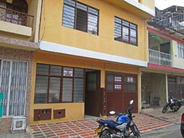 Apartamento En Arriendo En Cali En Napoles A239890