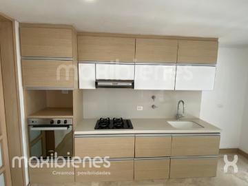 Apartamento En Arriendo En Medellin En Laureles A374211