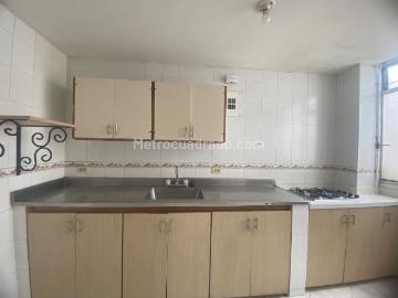 Apartamento en Arriendo, La Gloria, Medellín