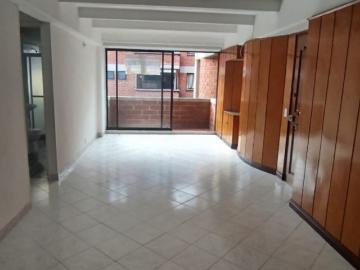Apartamento en arriendo La Mota, Centro