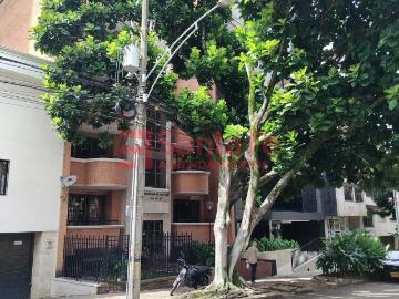 Apartamento en arriendo, Laureles