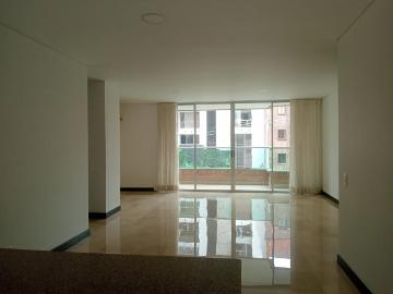 Apartamento en arriendo, Laureles