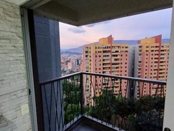Apartamento en arriendo, Laureles