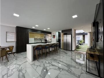Apartamento en Arriendo, LAURELES Zona Urbana, Medellín