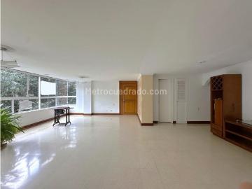 Apartamento en Arriendo, Laureles, Medellín