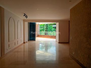 Apartamento en Arriendo, LAURELES, Medellín