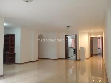 Apartamento en Arriendo, LAURELES, Medellín