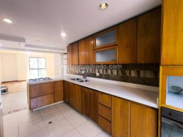 Apartamento en Arriendo, Loma De Los Parra, Medellín