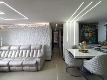 Apartamento en arriendo Los colores, Medellín