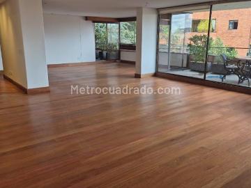 Apartamento en Arriendo, LOS ROSALES, Bogotá D.C