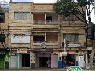 Apartamento en arriendo o venta, Manrique central 1