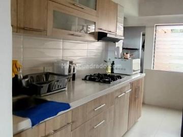 Apartamento en Arriendo, Santa Teresita, Medellín